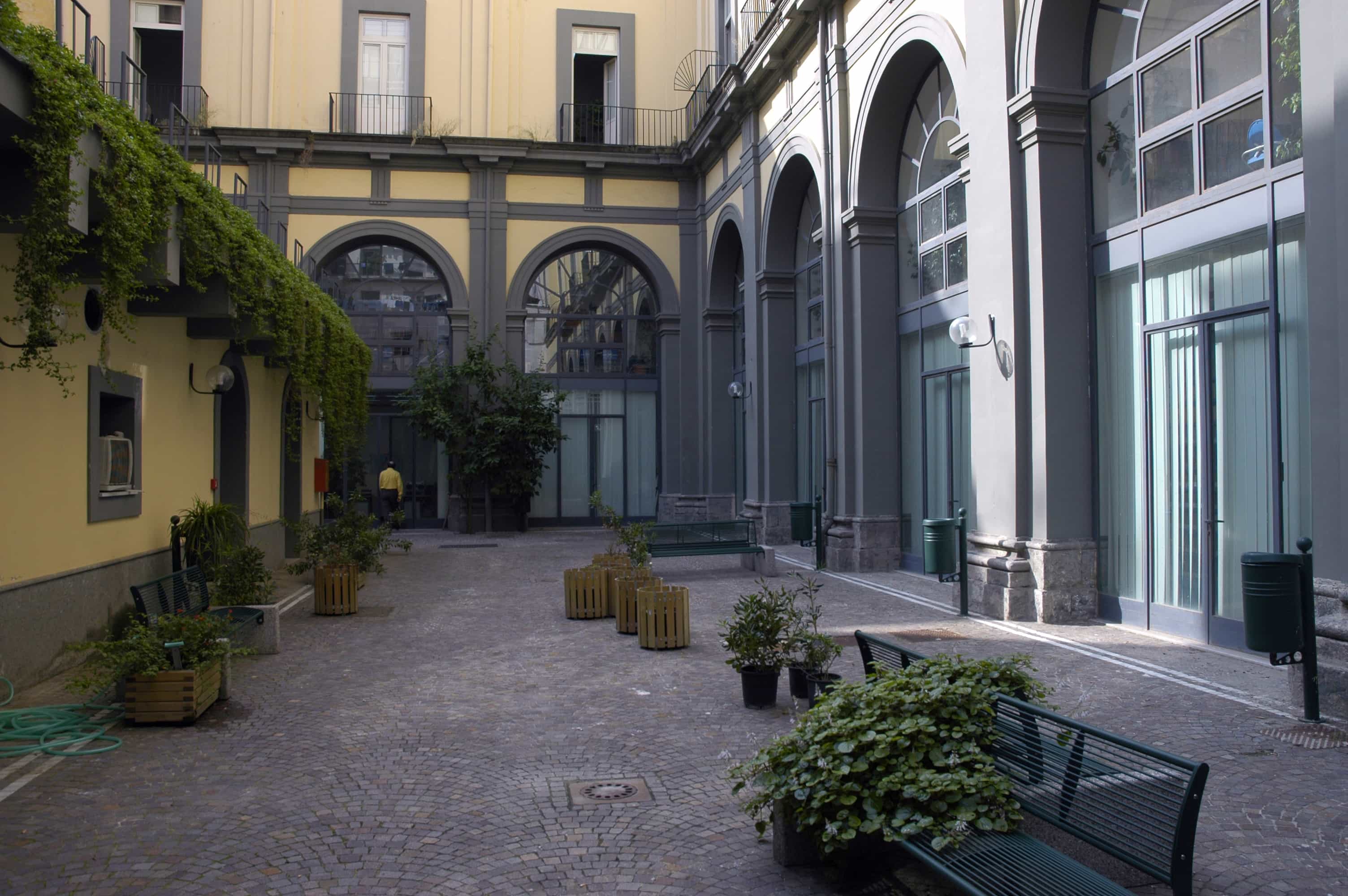 Palazzo Santa Maria Porta Coeli 8