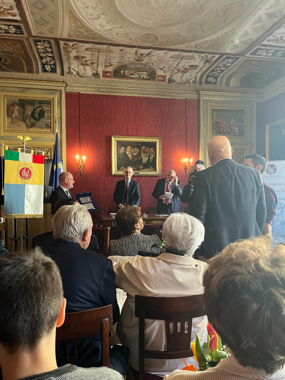 Rettore Tottoli: Premiato per la Ricerca Scientifica 2024
