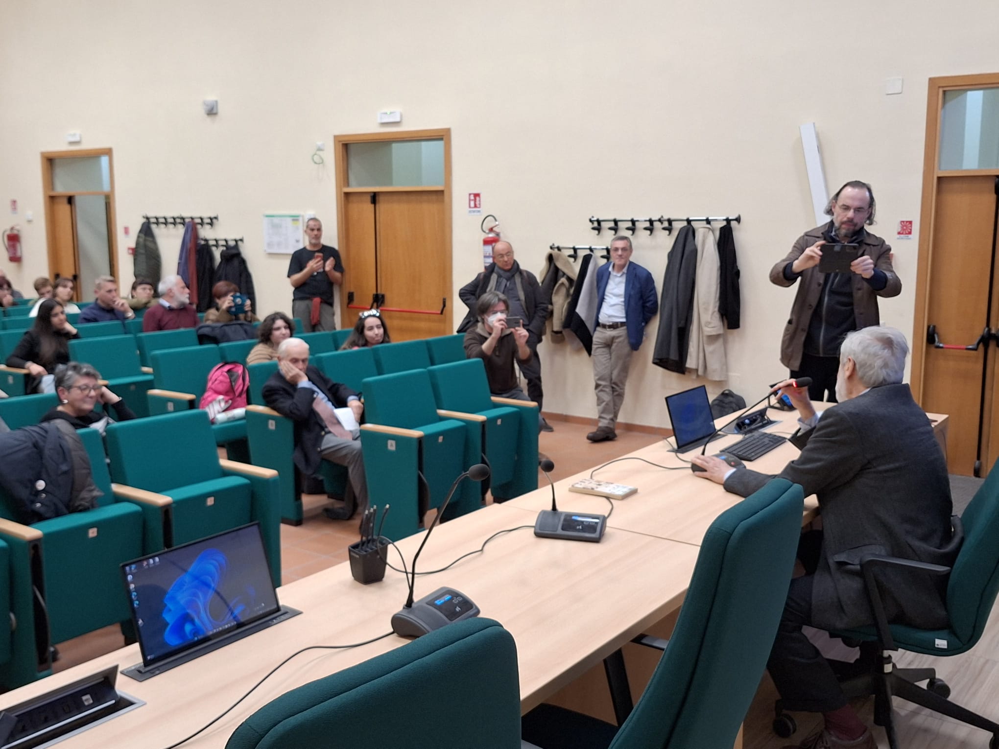 Enrico Calamai. Una vita per i diritti umani