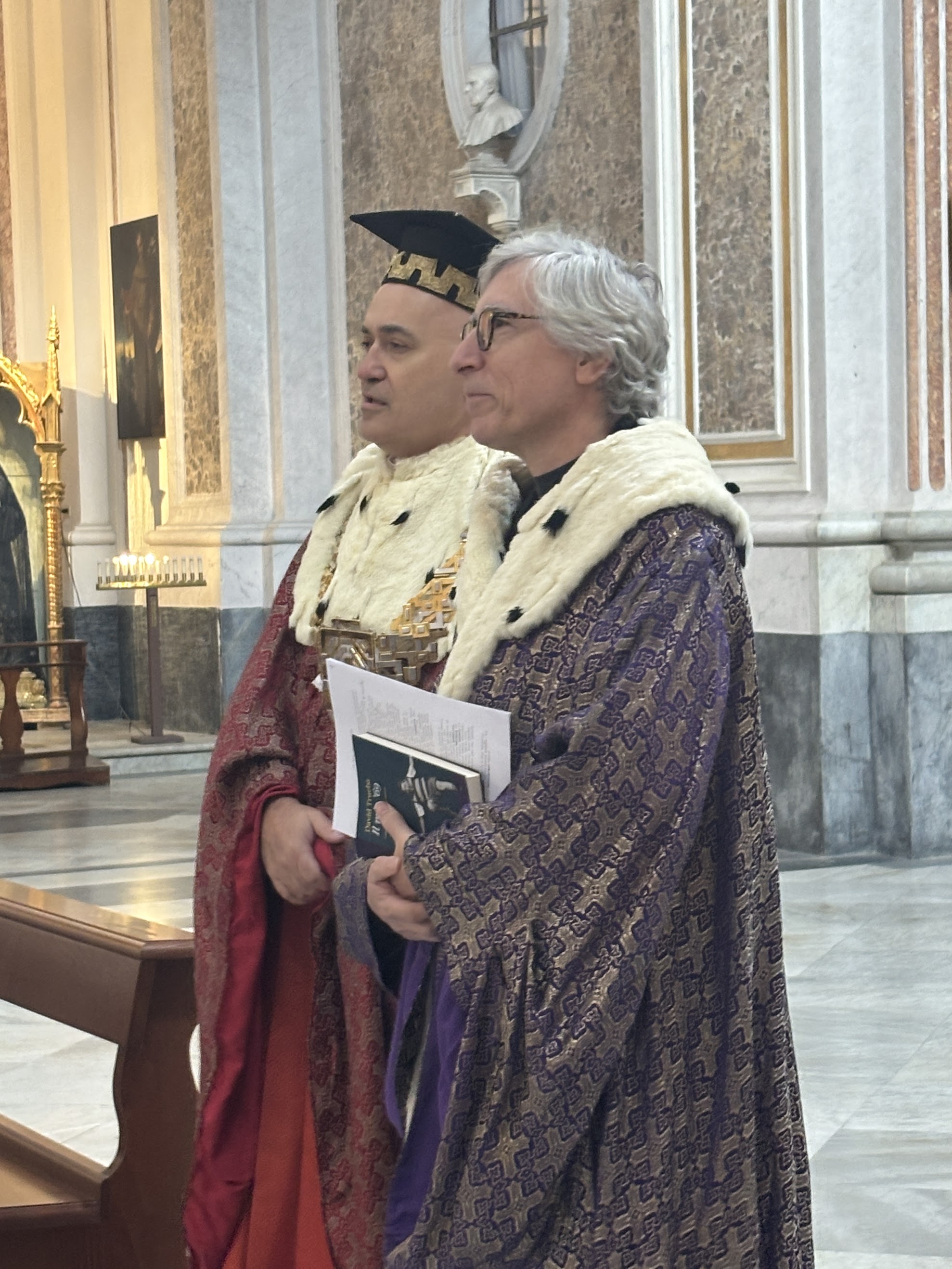 David Trueba riceve la Laurea Honoris Causa a Napoli: un omaggio alla sua carriera
