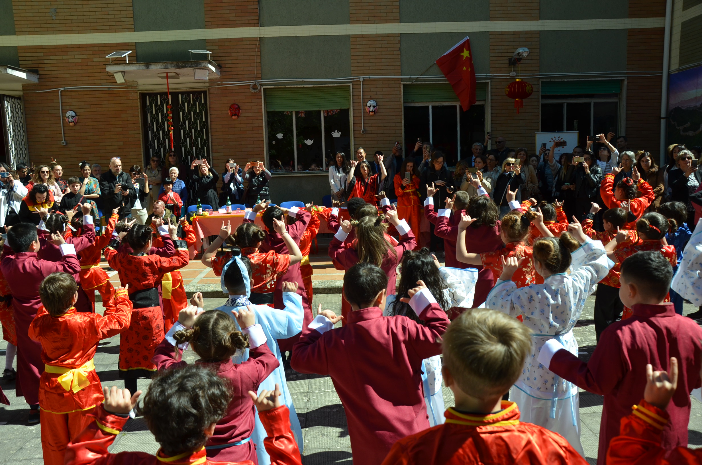 istituto Confucio al “Chinese Day” della Scuola Primaria Paritaria Bilingue di Benevento università napoli l'orientale