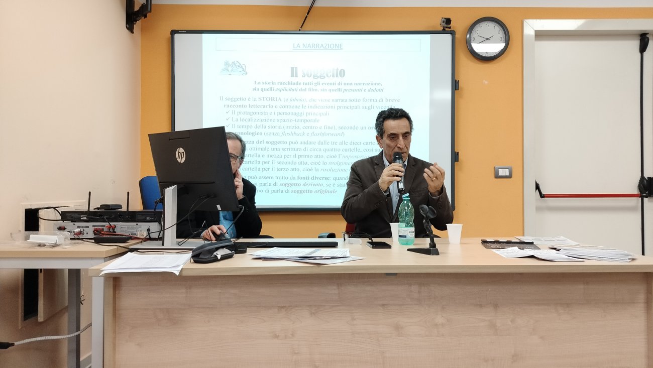 Laboratorio di cinema - Incontro con Maurizio Gemma Università L'Orientale Centro Linguistico