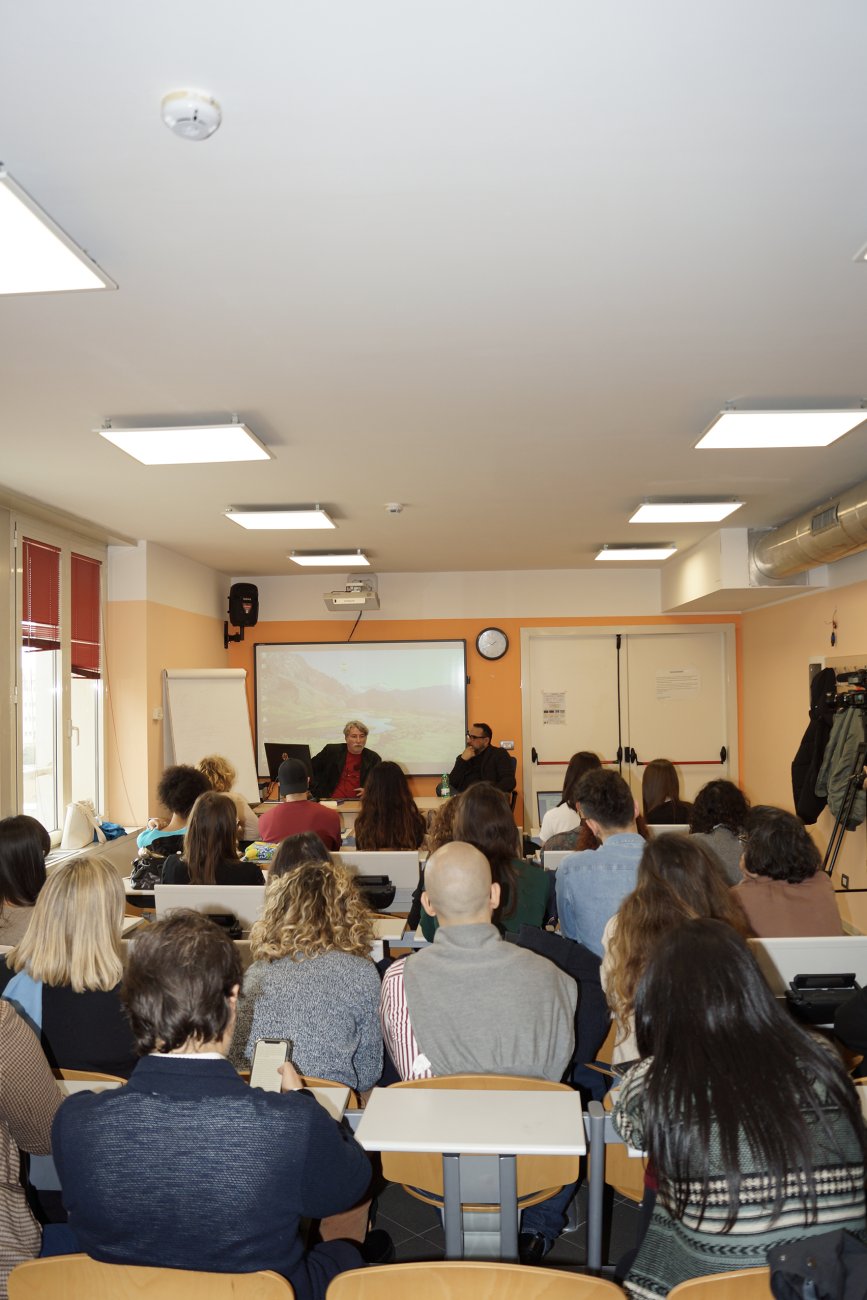 Presentazione del libro Storia del Black cinema dalle origini ad oggi di Rosario Gallone Università L'Orientale Centro Linguistico