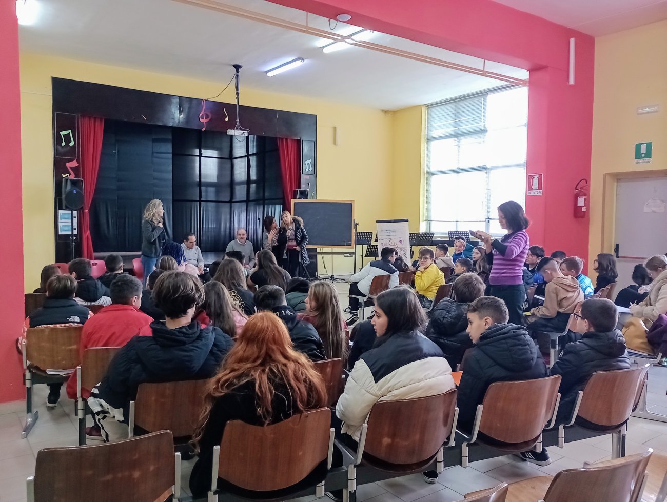 Target minori Tanto ho le cuffie teatro