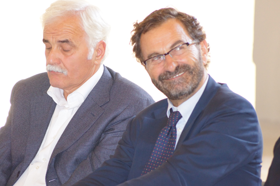 Italiani in Cina. Note di viaggio tra il visibile e l’invisibile Istituto Confucio Università Napoli L'Orientale