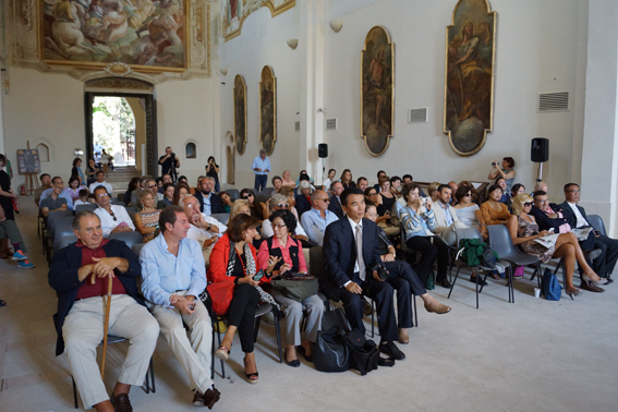 Italiani in Cina. Note di viaggio tra il visibile e l’invisibile Istituto Confucio Università Napoli L'Orientale