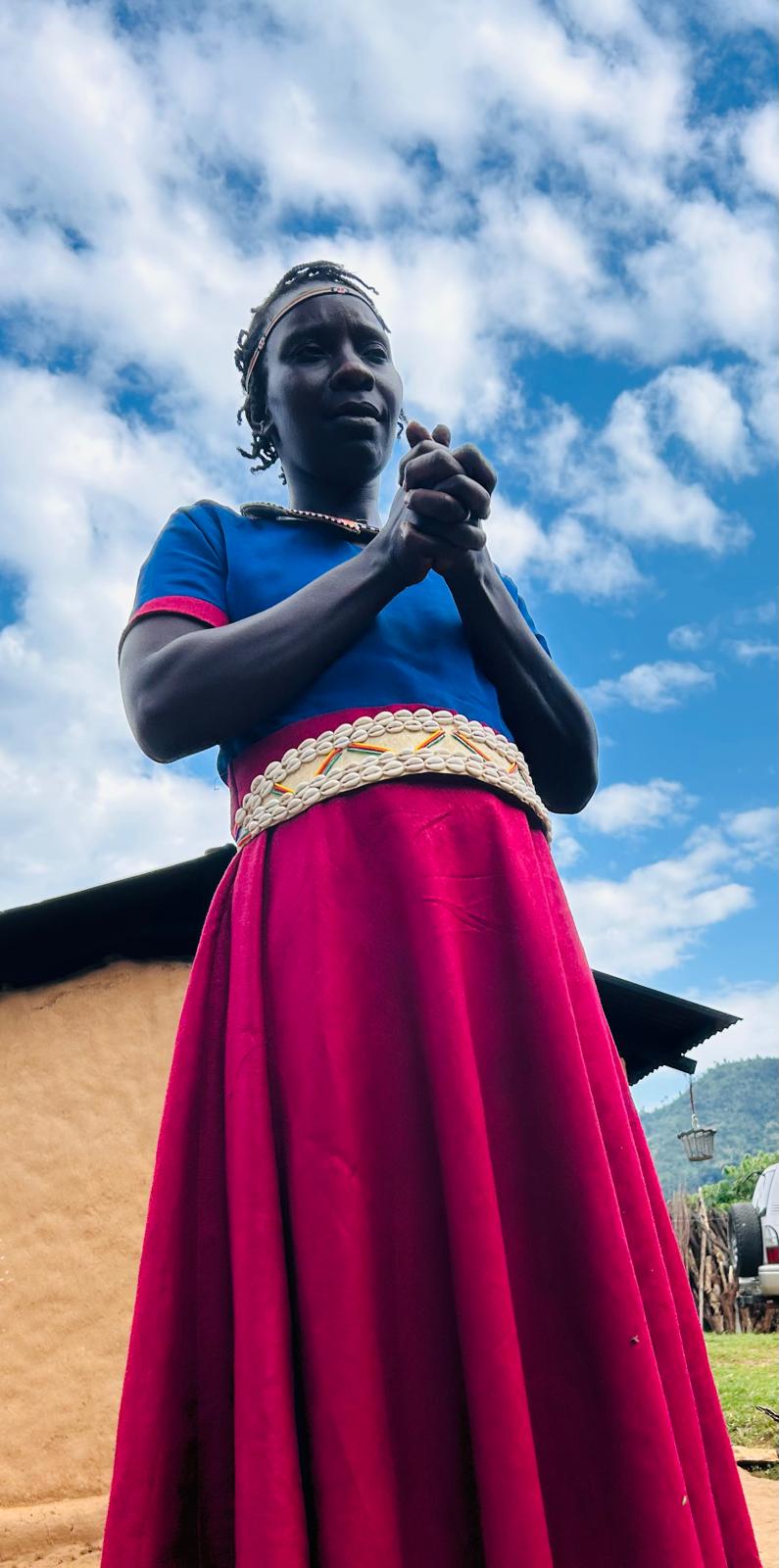 Donna protagonista di un ‘iniziativa di tree nursery nella foresta in west Pokot