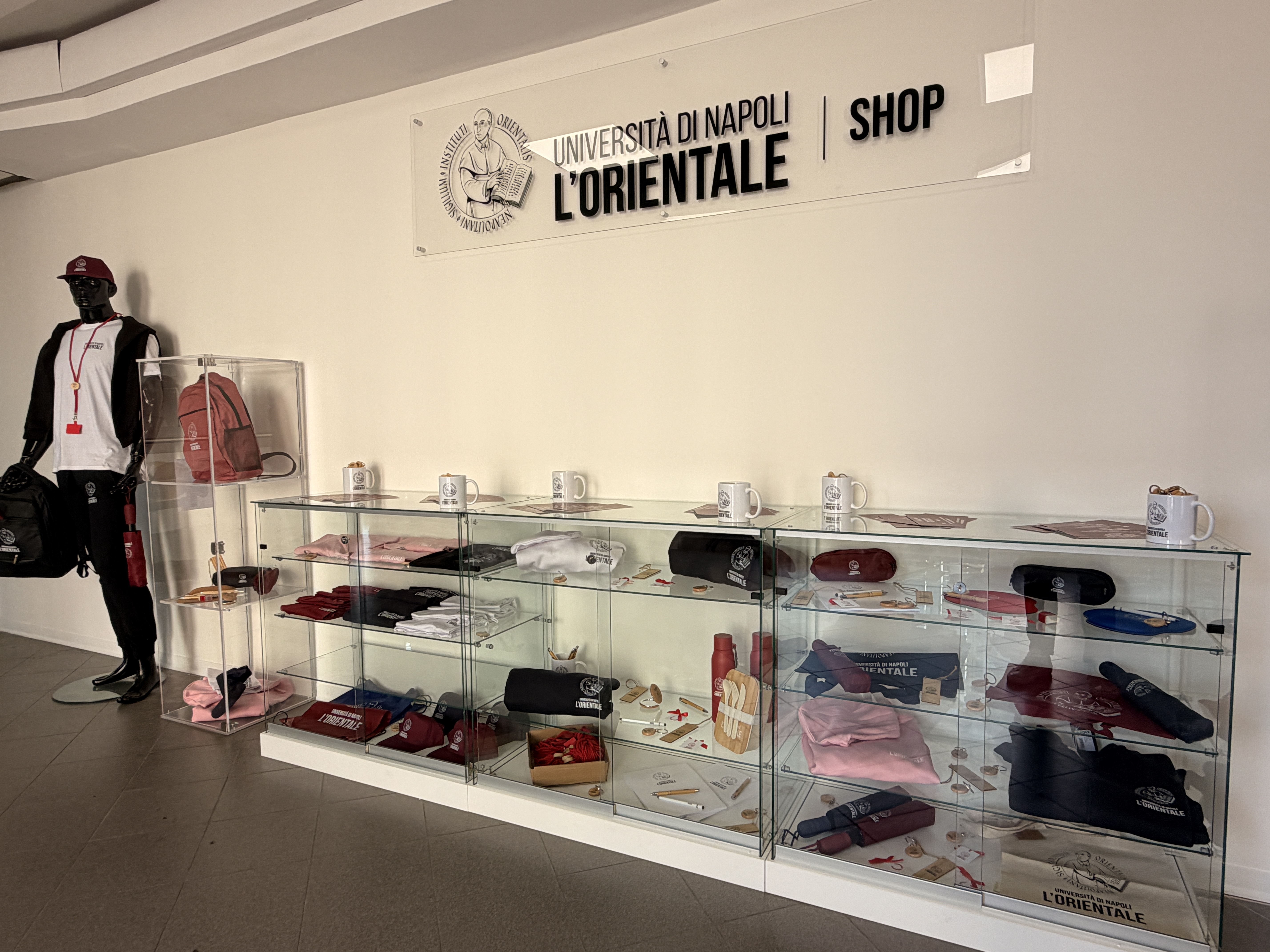 UniOr Shop ha aperto al Palazzo del Mediterraneo!
