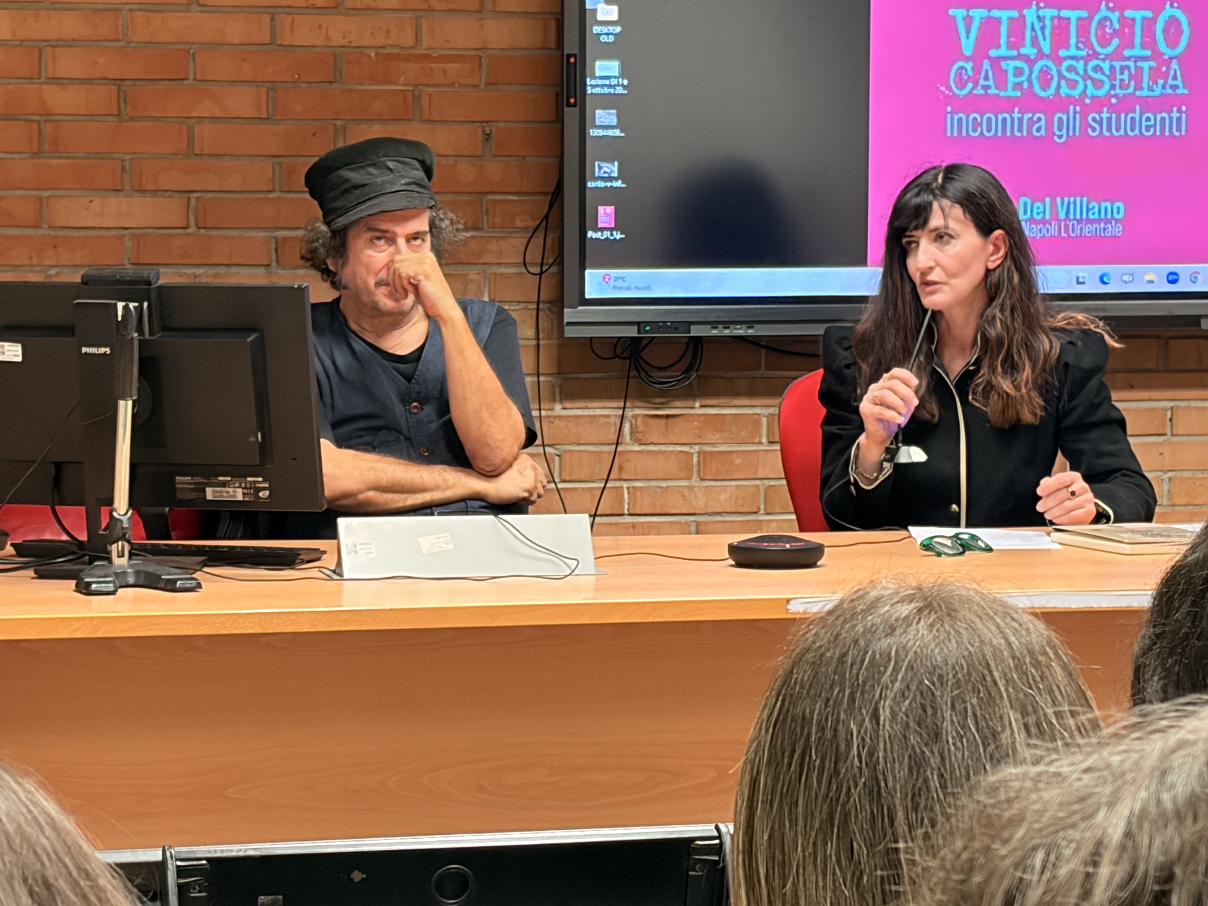 La poesia amplia lo sguardo: Capossela all’Orientale