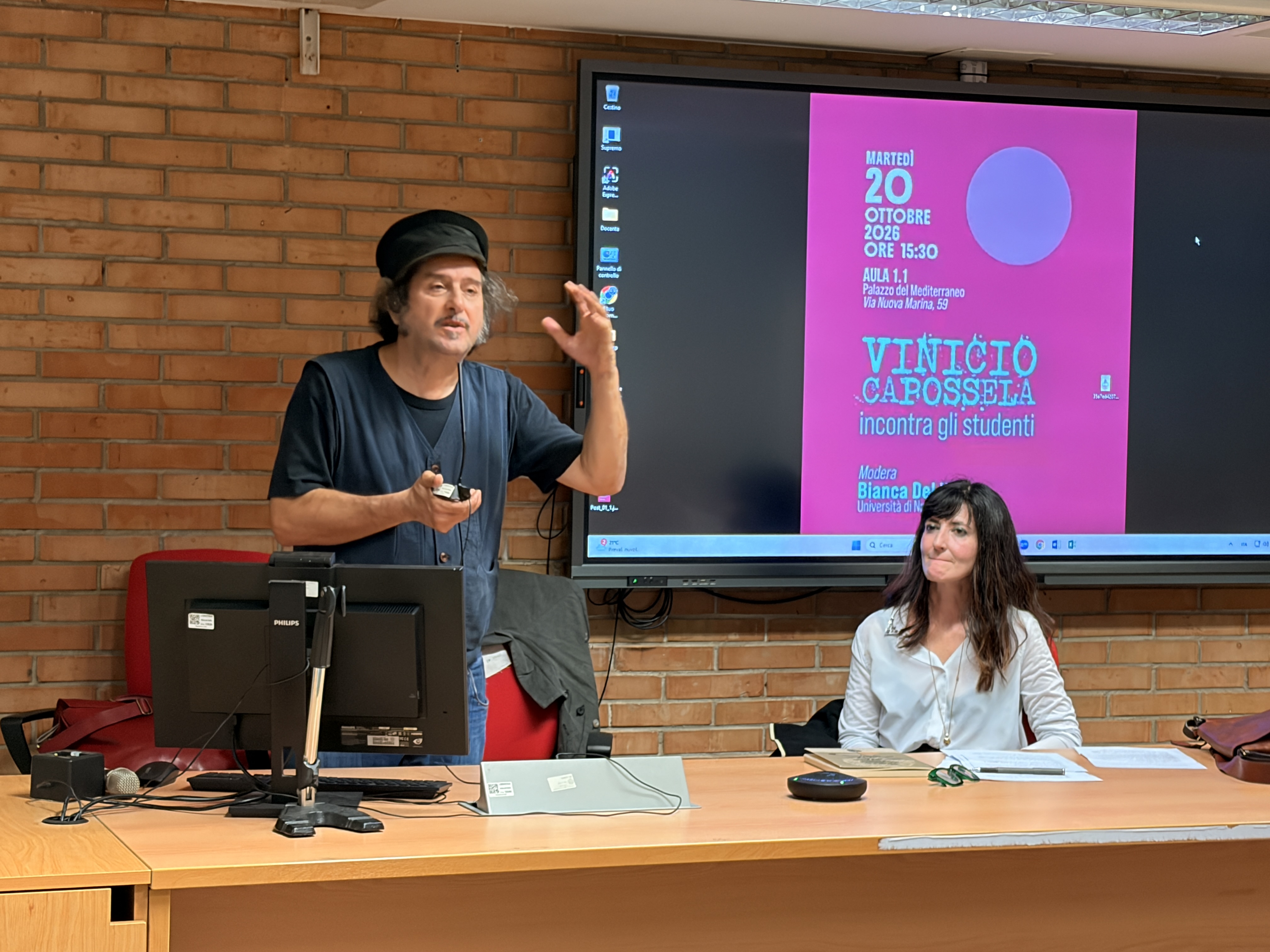 La poesia amplia lo sguardo: Capossela all’Orientale