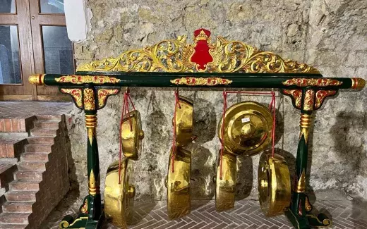 Inaugurazione del gamelan Gedhe indonesiano