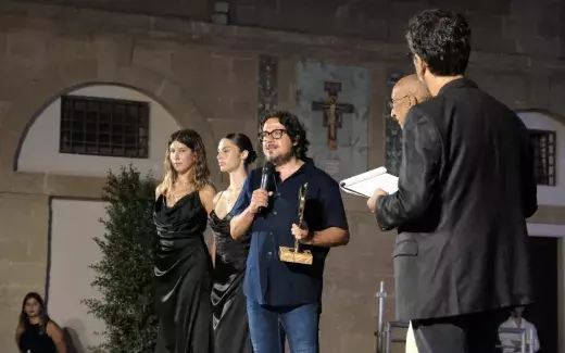Premio internazionale per l'archeologia "Zeus di Ugento" al prof. Valentino Nizzo