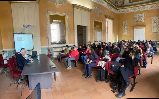 Tradizioni testuali multilingui: esperiene editoriali a confronto