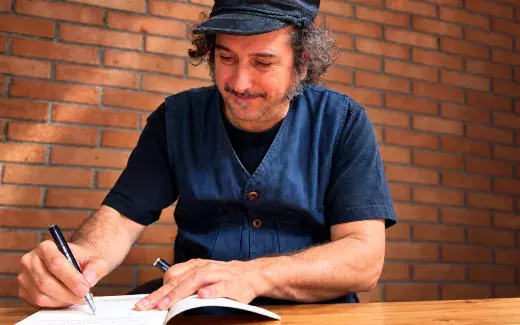 La poesia amplia lo sguardo: Capossela all’Orientale