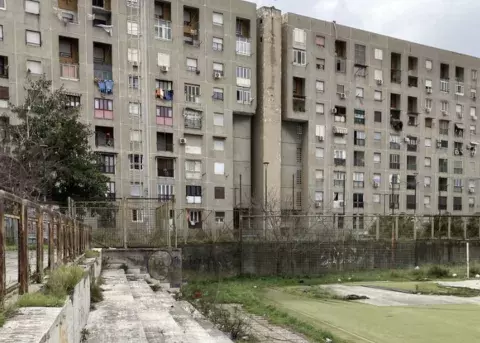 La casa pubblica