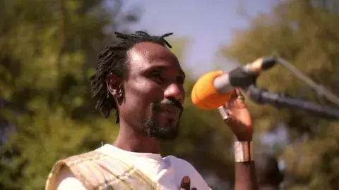 L'art poétique de Jhonel: Slam et engagement social