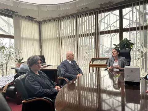 visita Biblioteca Nazionale di Prishtina